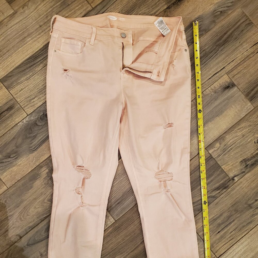 EUC Old Navy Rockstar Super Skinny pants in Tan, sz 14